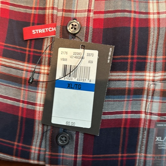 Van Heusen dress shirt - Picture 2 of 3